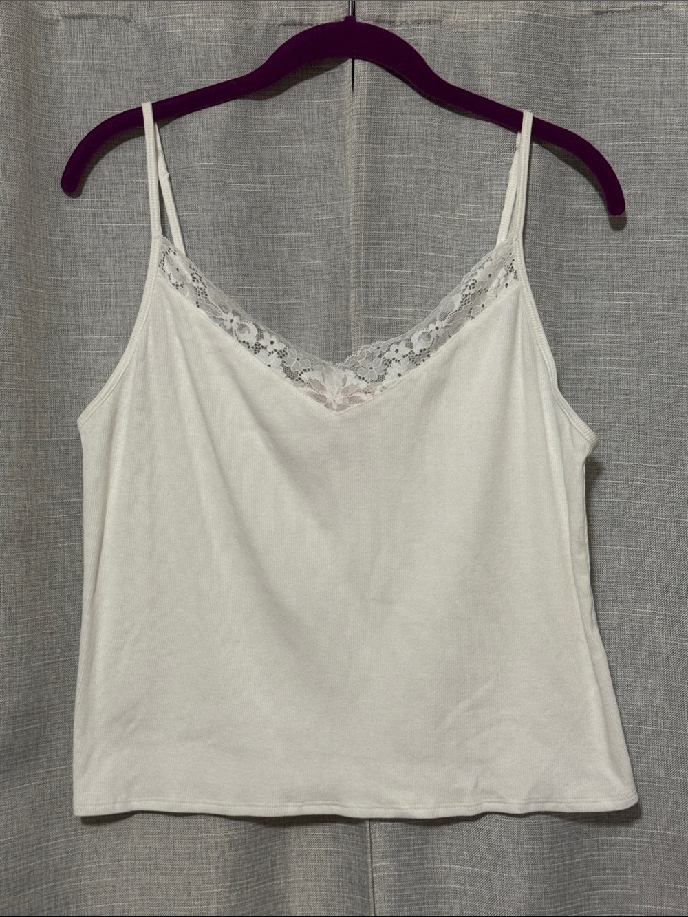 NWT Victoria’s Secret Sleep Top-White Ribbed with Lace Trim-XL-Adj Straps-Flaw